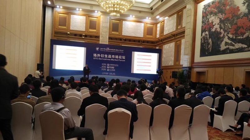网课与线下课：教师资格证备考的两种学习模式解析**